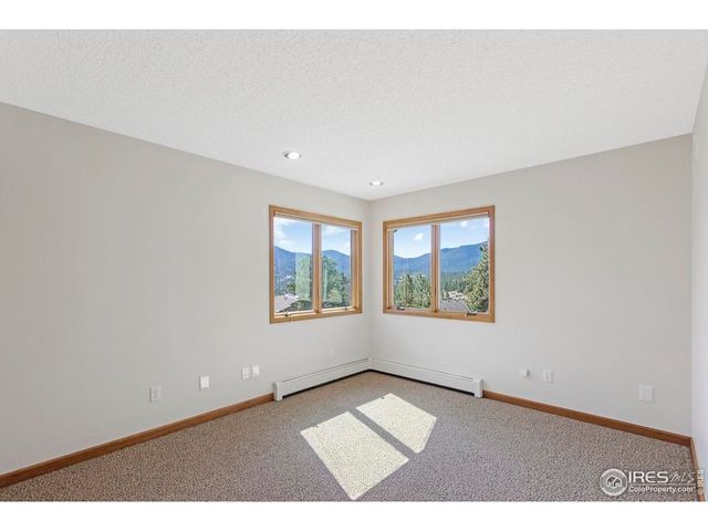 272 Solomon Dr, Estes Park, CO 80517
