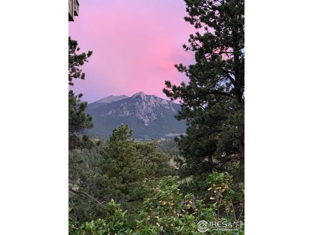 272 Solomon Dr, Estes Park, CO 80517