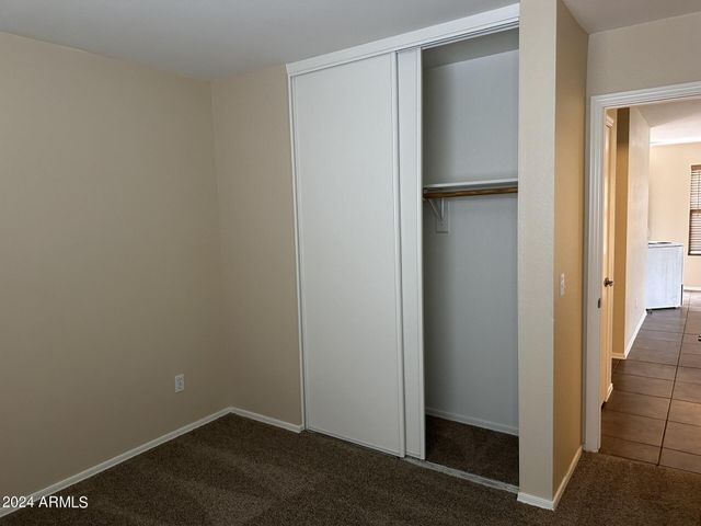1006 S Slater Circle, Mesa, AZ 85206