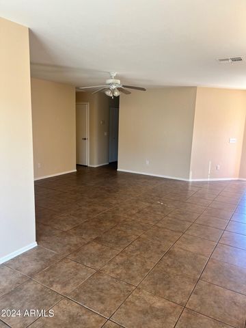 1006 S Slater Circle, Mesa, AZ 85206