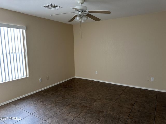 1006 S Slater Circle, Mesa, AZ 85206