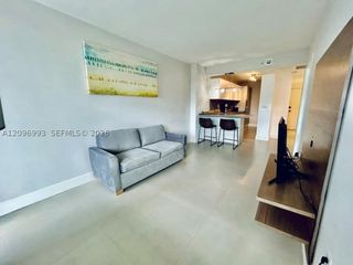 100 Lincoln Rd 420, Miami Beach, FL 33139