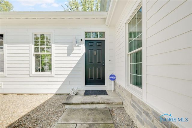 8740 Dorr Street, Toledo, OH 43617