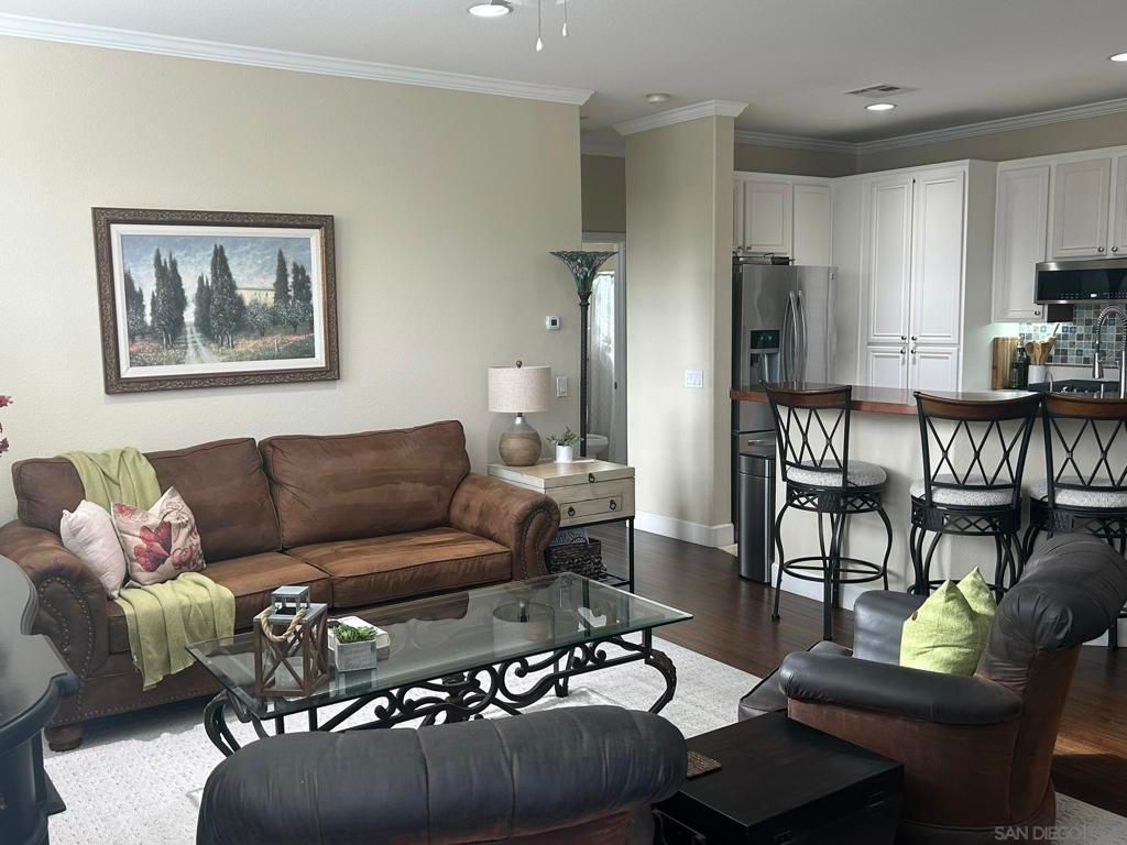 Image 21 of property listing at 270 Benviana Dr 150, Chula Vista, CA 91914