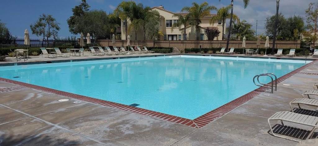 Image 4 of property listing at 270 Benviana Dr 150, Chula Vista, CA 91914