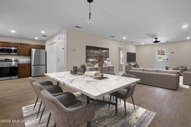 8205 Santa Fe Avenue, B, Biloxi, MS 39532