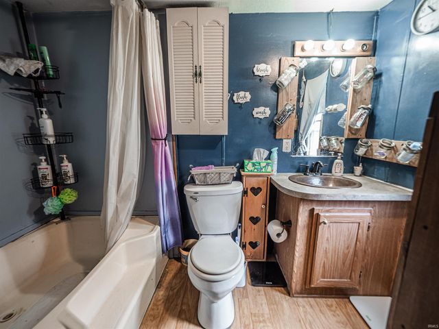 201 E COUNTY RD. 475 S., Winslow, IN 47598