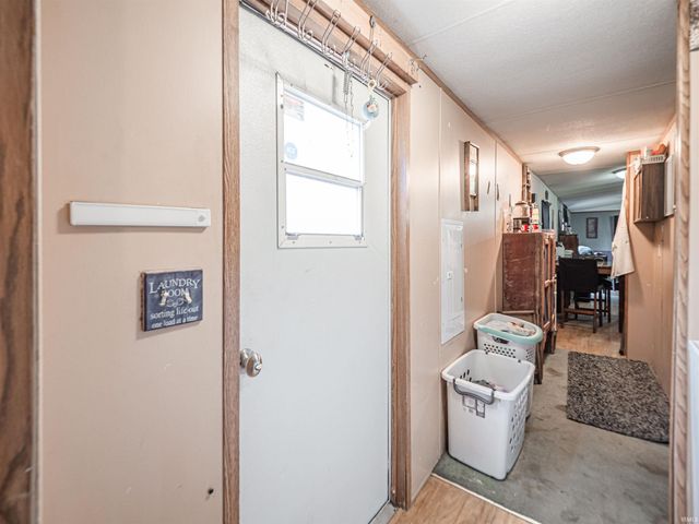 201 E COUNTY RD. 475 S., Winslow, IN 47598