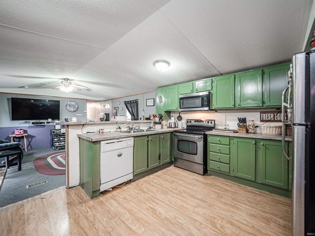 201 E COUNTY RD. 475 S., Winslow, IN 47598