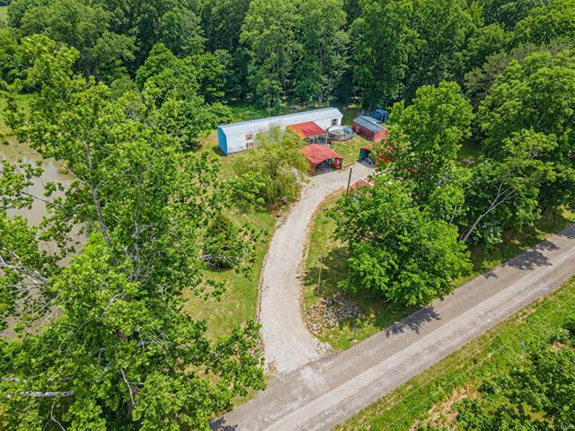 201 E COUNTY RD. 475 S., Winslow, IN 47598