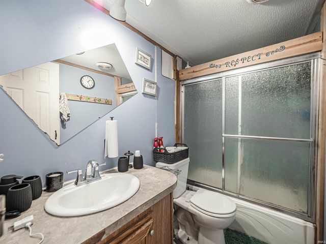 201 E COUNTY RD. 475 S., Winslow, IN 47598