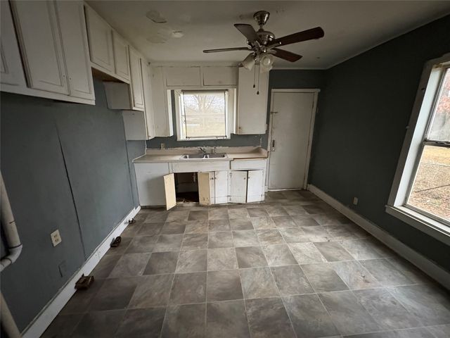 618 W 75th, Shreveport, LA 71106