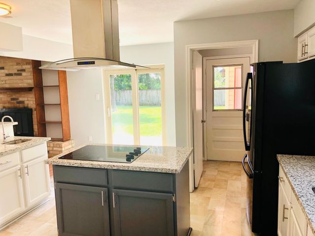 29021 Cherrywood Lane, Shenandoah, TX 77381