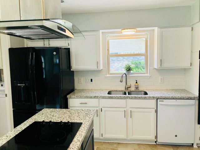 29021 Cherrywood Lane, Shenandoah, TX 77381