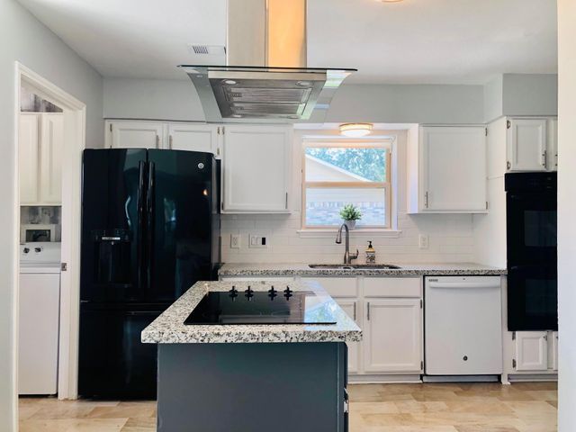 29021 Cherrywood Lane, Shenandoah, TX 77381