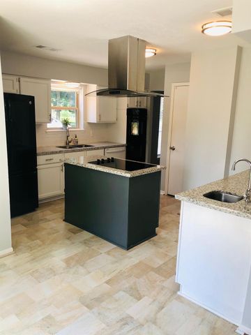 29021 Cherrywood Lane, Shenandoah, TX 77381