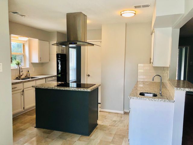 29021 Cherrywood Lane, Shenandoah, TX 77381