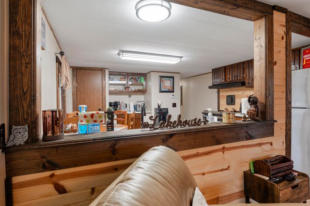 25200 S 607 Lane, Grove, OK 74344