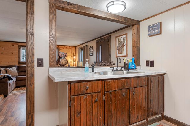 25200 S 607 Lane, Grove, OK 74344