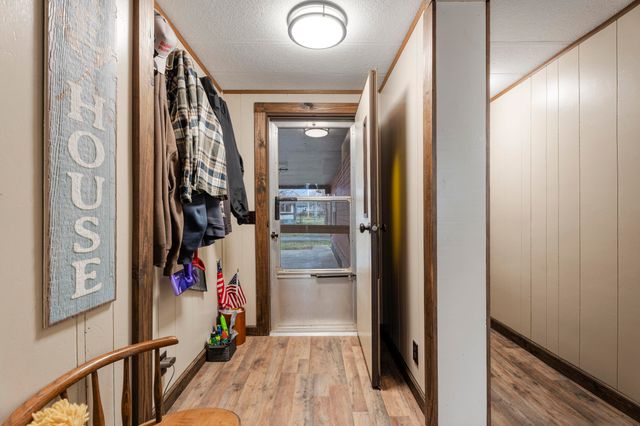 25200 S 607 Lane, Grove, OK 74344