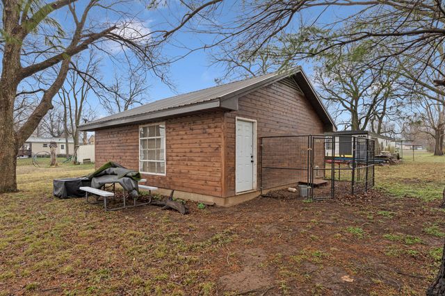 25200 S 607 Lane, Grove, OK 74344