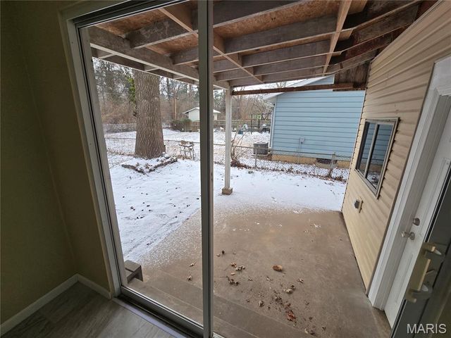 11035 Saturn Drive, Maryland Heights, MO 63043