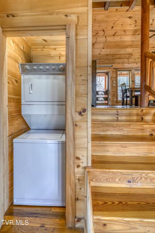 154 State Highway 143, Roan Mountain, TN 37687