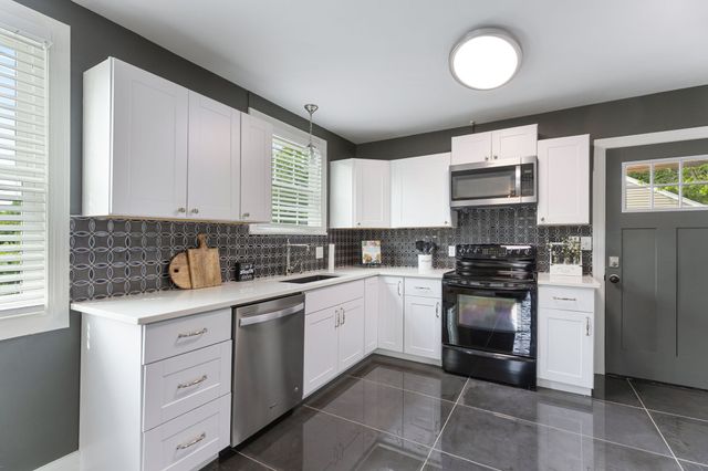 1518 Spence Ct, Nashville, TN 37210