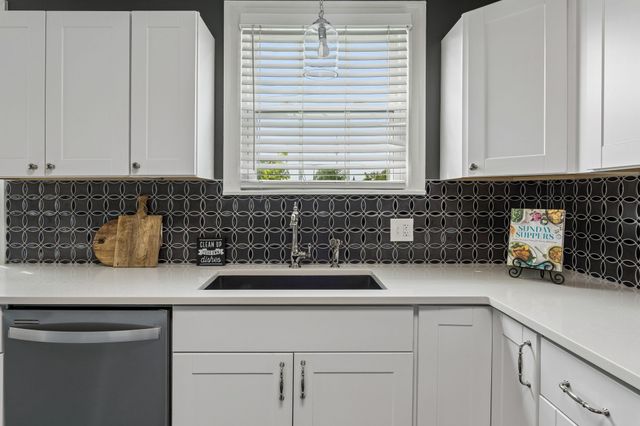 1518 Spence Ct, Nashville, TN 37210