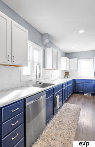 1944 S 50 Avenue, Omaha, NE 68106