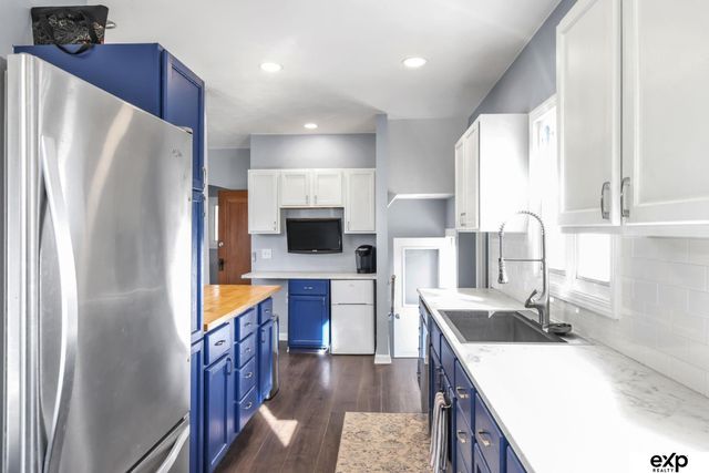 1944 S 50 Avenue, Omaha, NE 68106