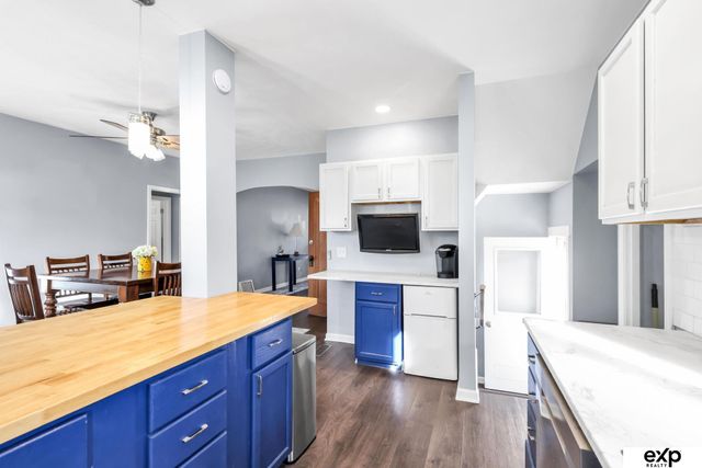 1944 S 50 Avenue, Omaha, NE 68106