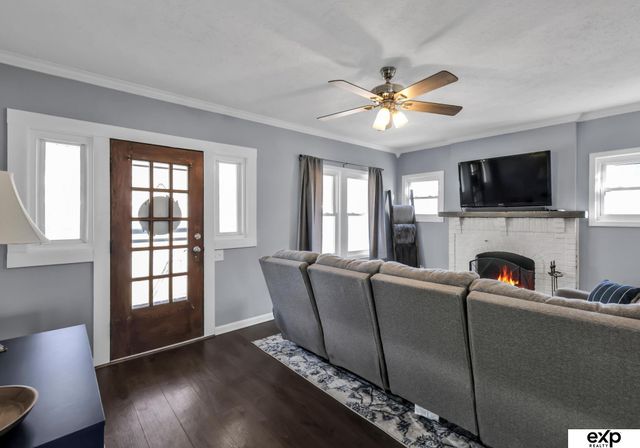 1944 S 50 Avenue, Omaha, NE 68106