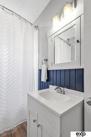 1944 S 50 Avenue, Omaha, NE 68106