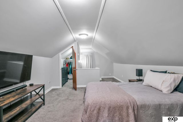 1944 S 50 Avenue, Omaha, NE 68106