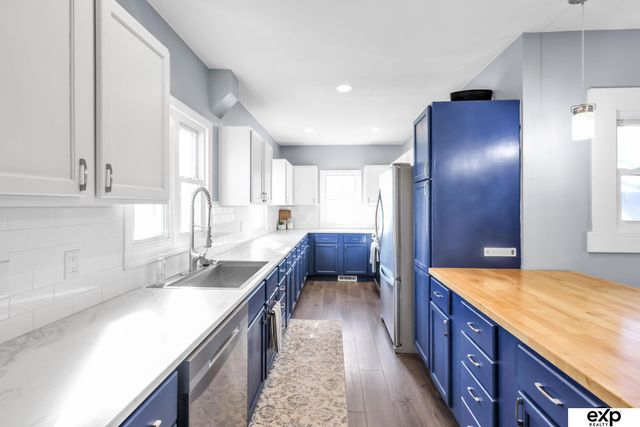 1944 S 50 Avenue, Omaha, NE 68106