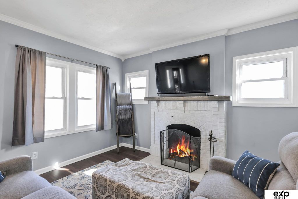 1944 S 50 Avenue, Omaha, NE 68106