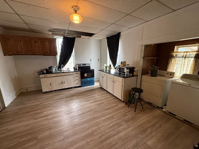 4 Perkins Street, Manchester, GA 31816