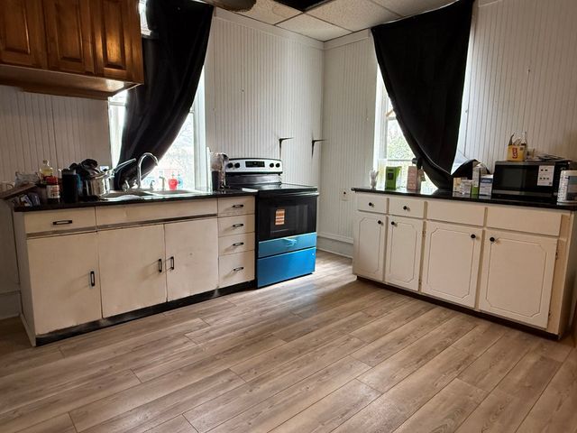 4 Perkins Street, Manchester, GA 31816