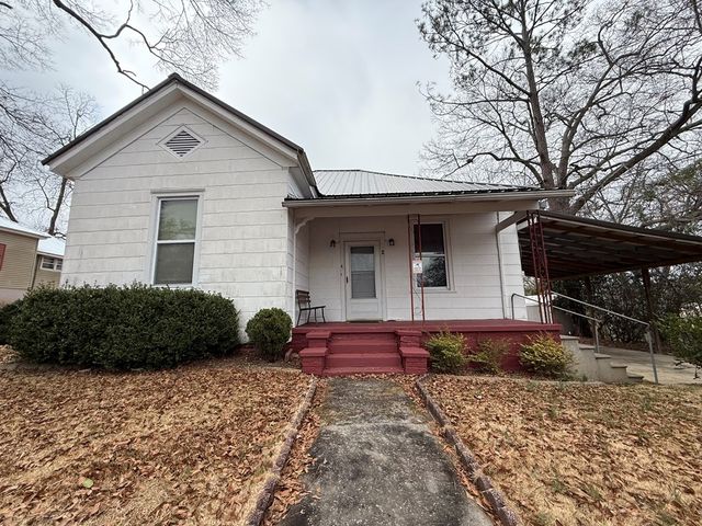 4 Perkins Street, Manchester, GA 31816