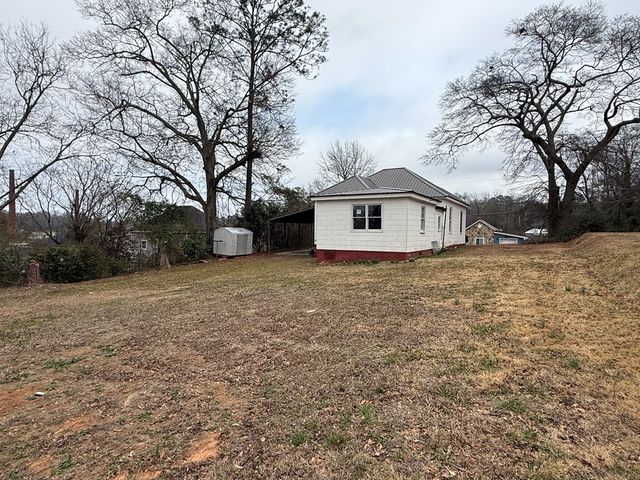 4 Perkins Street, Manchester, GA 31816