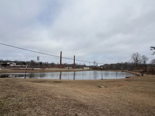 4 Perkins Street, Manchester, GA 31816