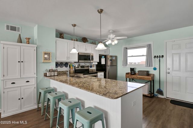 1840 New River Inlet Road 2203, North Topsail Beach, NC 28460