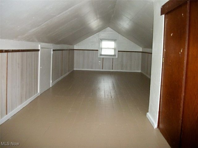 1310 Roselawn Avenue, Belpre, OH 45714