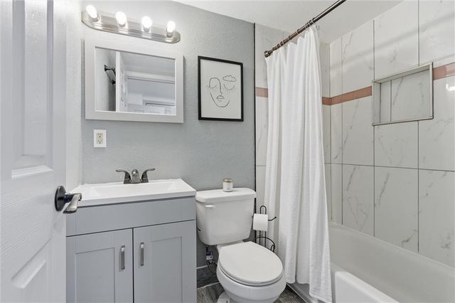 2453 S 12th Terrace, Kansas City, KS 66103