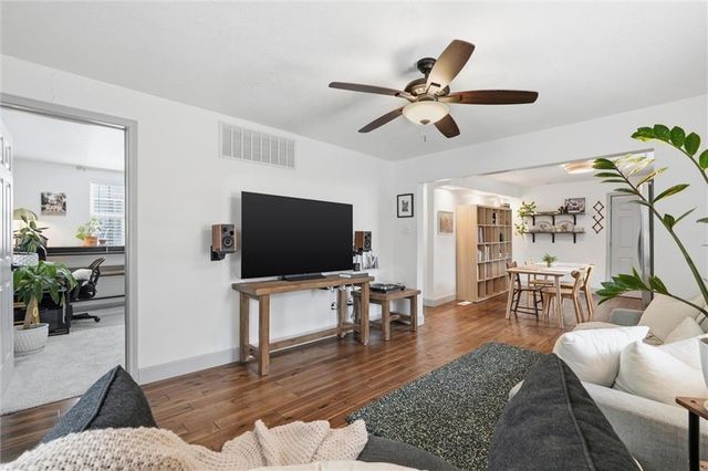 2453 S 12th Terrace, Kansas City, KS 66103