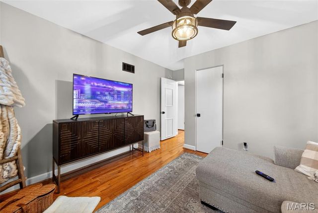 4520 Overbrook Drive, Pasadena Hills, MO 63121