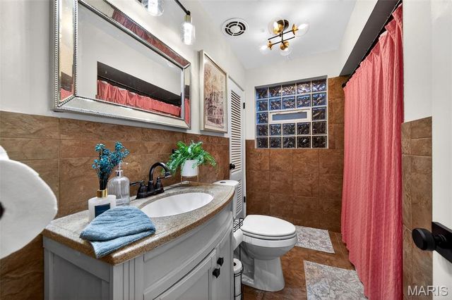 4520 Overbrook Drive, Pasadena Hills, MO 63121