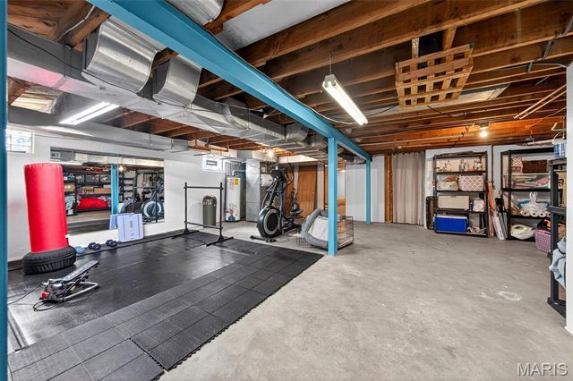 4520 Overbrook Drive, Pasadena Hills, MO 63121