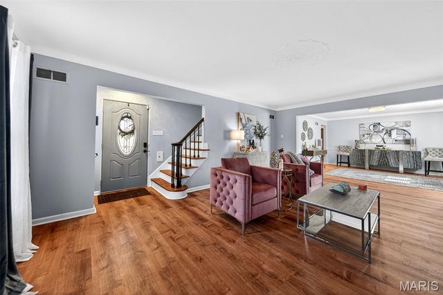 4520 Overbrook Drive, Pasadena Hills, MO 63121